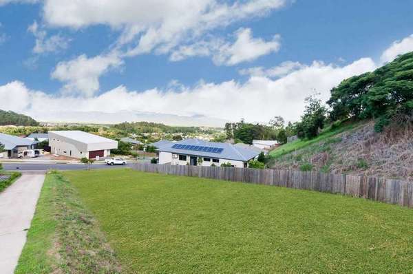 45 Treetop Drive, Mount Sheridan - Thumbnail 3
