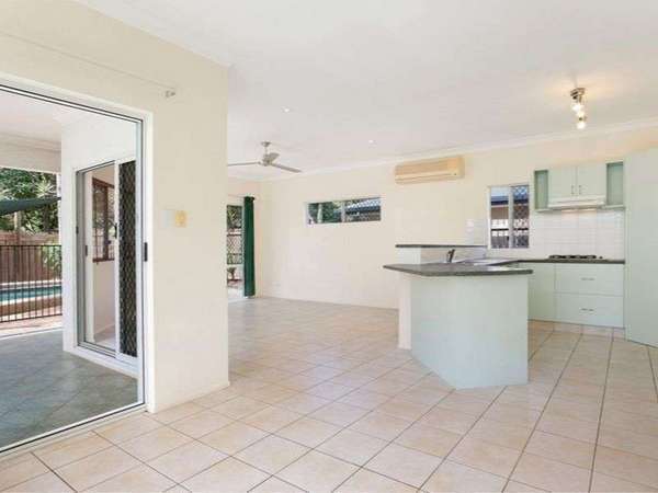 4 Alpinia Terrace, Mount Sheridan - Thumbnail 6