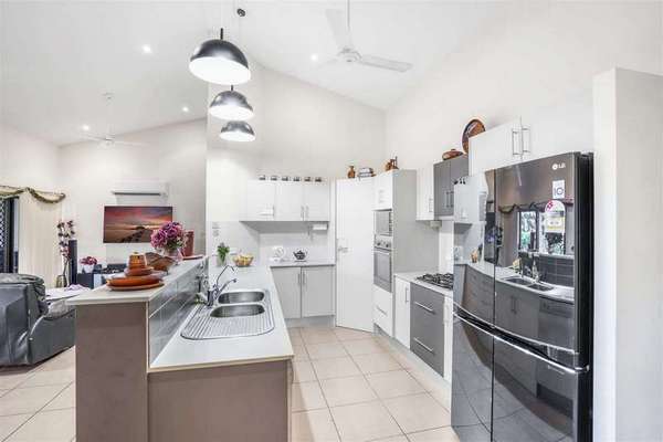 2 Lacewing Drive, Mount Sheridan - Thumbnail 2