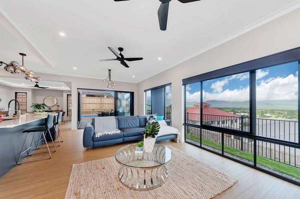 21 Gallery Drive, Mount Sheridan - Thumbnail 8