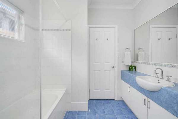 5 Bromley Close, Mount Sheridan - Thumbnail 6