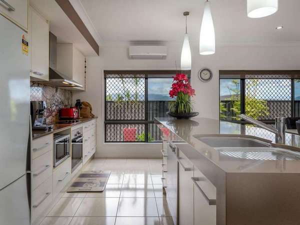 72 Treetop Drive, Mount Sheridan - Thumbnail 2