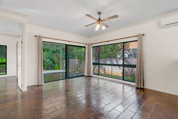 12 Kensington Close, Mount Sheridan - Thumbnail 3