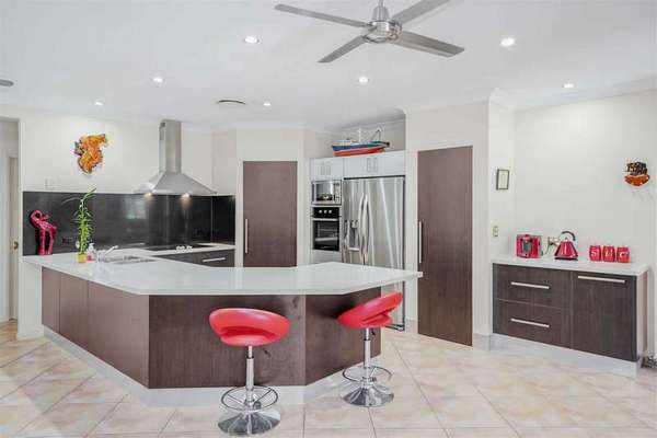 27 Foxtail Street, Mount Sheridan - Thumbnail 2