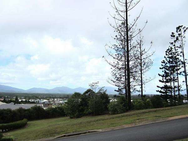 2 Whitewood Close, Mount Sheridan - Thumbnail 5