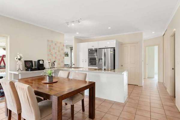 4 Taro Close, Mount Sheridan - Thumbnail 5