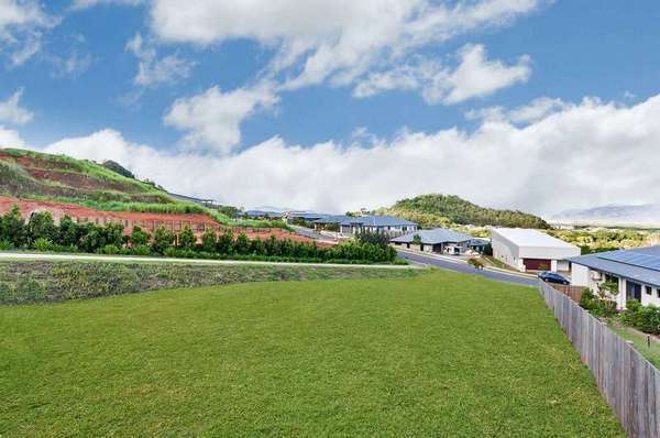 45 Treetop Drive, Mount Sheridan - Thumbnail 4