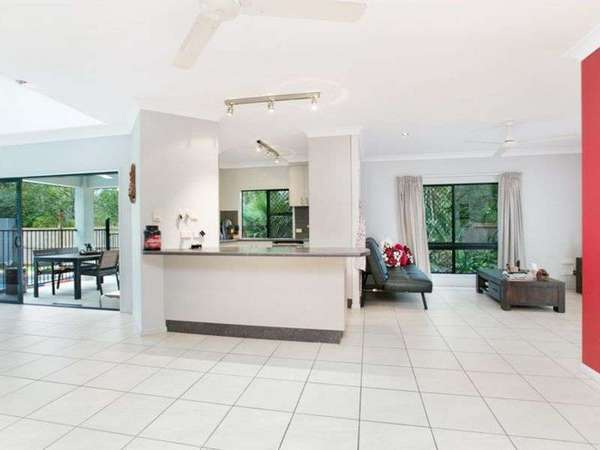 16 Bambusa Terrace, Mount Sheridan - Thumbnail 3