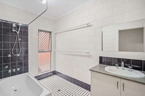 17 Balmoral Close, Mount Sheridan - Thumbnail 7
