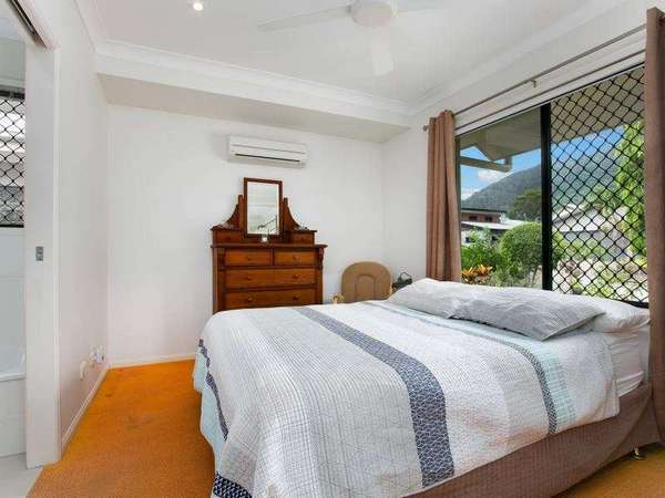 33 Woodrose Drive, Mount Sheridan - Thumbnail 8