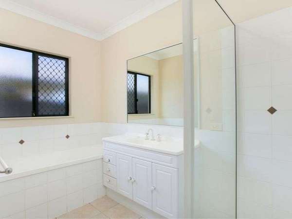 52 Benjamina Street, Mount Sheridan - Thumbnail 8