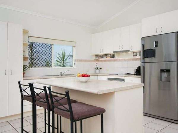8 Scarlet Close, Mount Sheridan - Thumbnail 2
