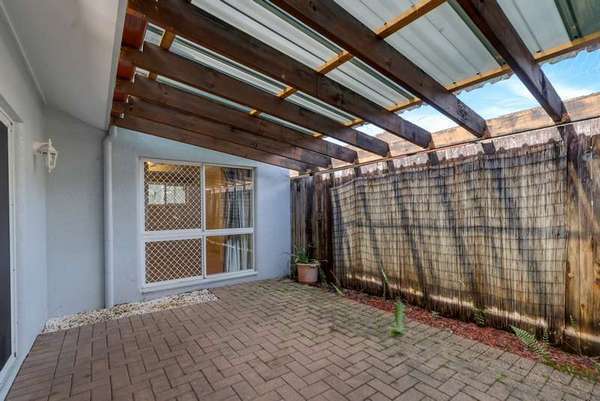 58 Silky Oak Court, Mooroobool - Thumbnail 4