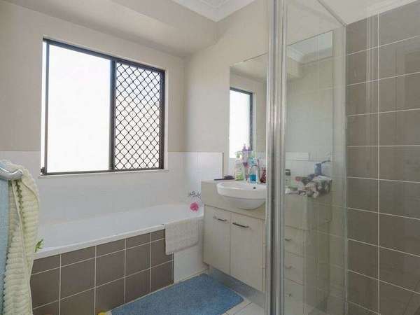 10 Fretwell Road, White Rock - Thumbnail 7