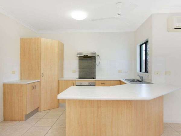 10 Bambusa Terrace, Mount Sheridan - Thumbnail 2