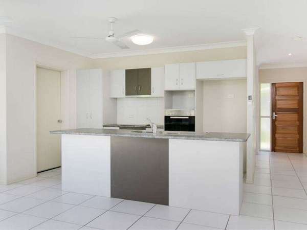 94 Xavier Herbert Drive, Redlynch - Thumbnail 2