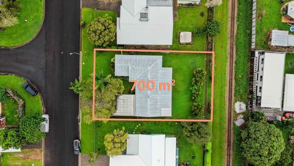 8 Lizard Street, Mount Sheridan - Thumbnail 2