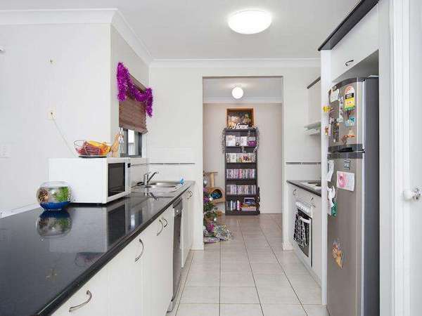8 Coolamon Terrace, Mount Sheridan - Thumbnail 3