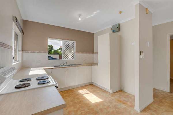 58 Silky Oak Court, Mooroobool - Thumbnail 7