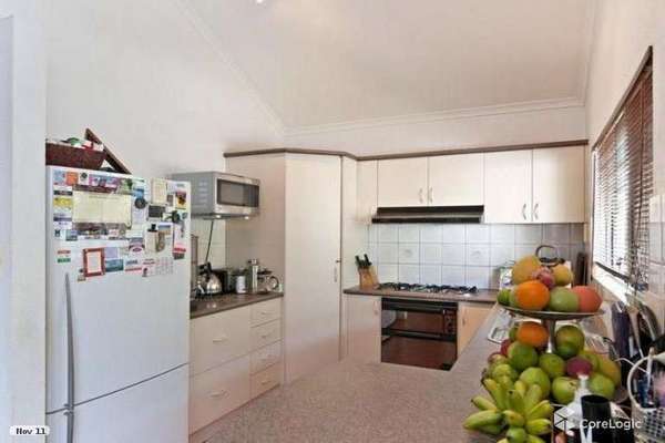 10 Candlenut Close, Mount Sheridan - Thumbnail 2