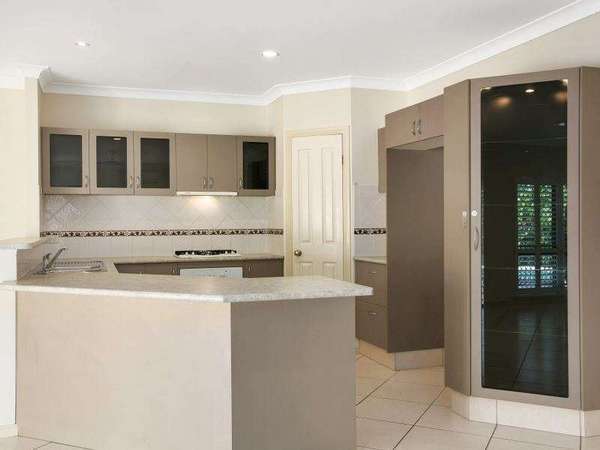 11 Melville Close, Mount Sheridan - Thumbnail 2