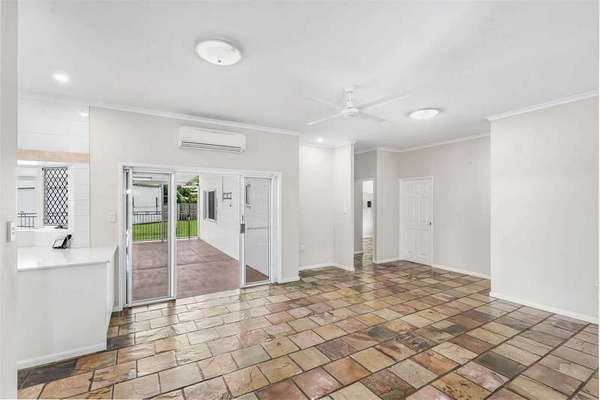 209 Robert Road, Bentley Park - Thumbnail 6