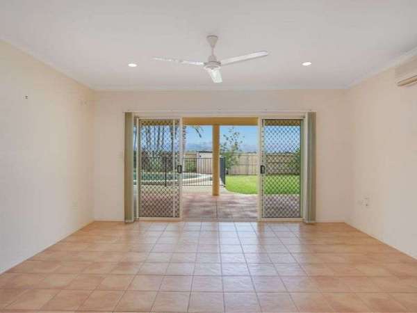 18 Noble Close, Edmonton - Thumbnail 6
