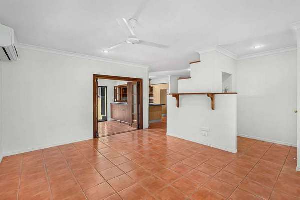 9 Rosella Close, Mount Sheridan - Thumbnail 4