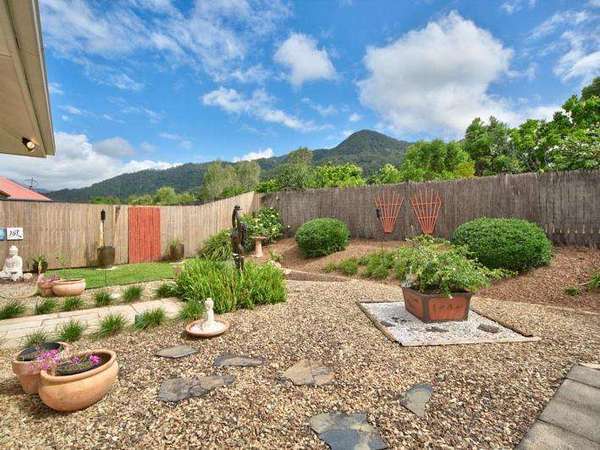 18 Pumila Close, Mount Sheridan - Thumbnail 4