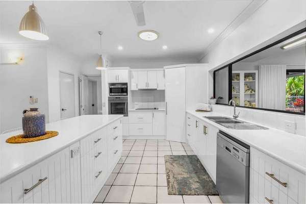 2 Viola Close, Bayview Heights - Thumbnail 2