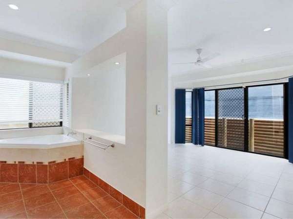 32 Mayflower Street, Mount Sheridan - Thumbnail 7