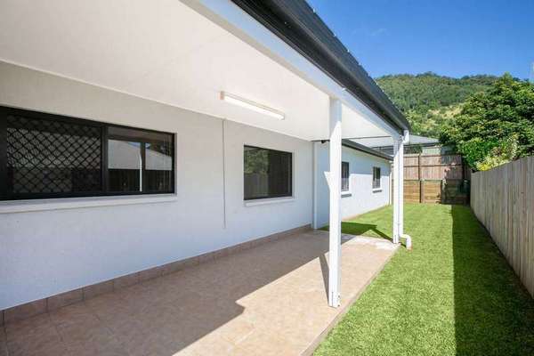 16 Alpinia Terrace, Mount Sheridan - Thumbnail 4