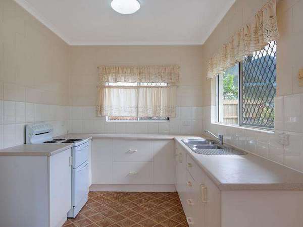 4 Himalaya Close, Mount Sheridan - Thumbnail 5