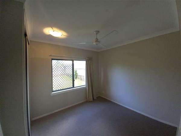 3 Staten Close, Mount Sheridan - Thumbnail 7