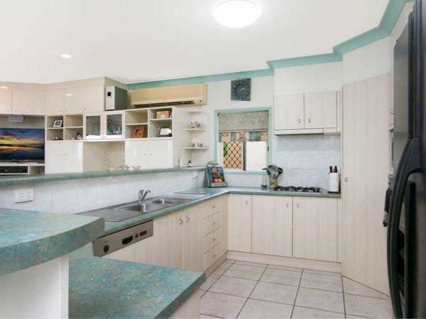 7 Aspen Close, Mount Sheridan - Thumbnail 3