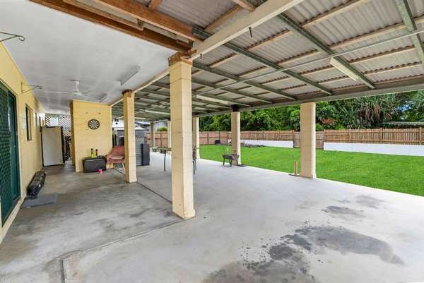 8 Wright Close, Edmonton - Thumbnail 7