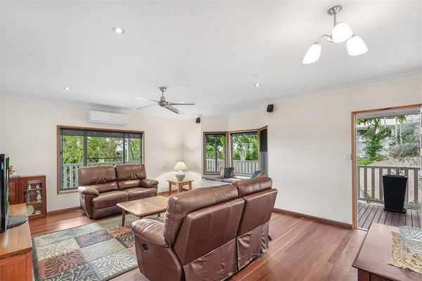 10 Claridge Close, Mount Sheridan - Thumbnail 6