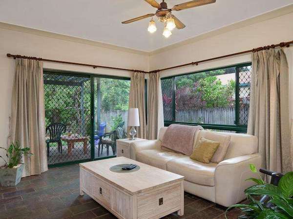 12 Kensington Close, Mount Sheridan - Thumbnail 3