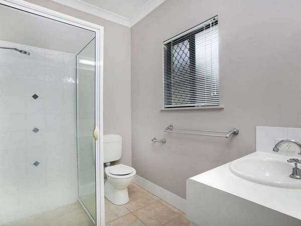 35 Alpinia Terrace, Mount Sheridan - Thumbnail 8
