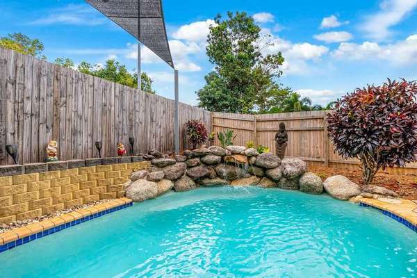 16 Bromley Close, Mount Sheridan - Thumbnail 5