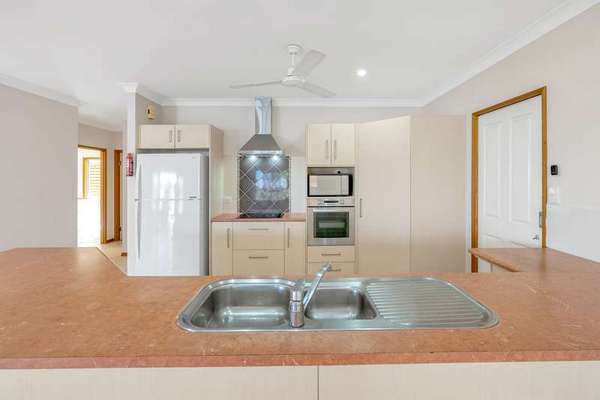 11 Cardamon Street, Mount Sheridan - Thumbnail 7