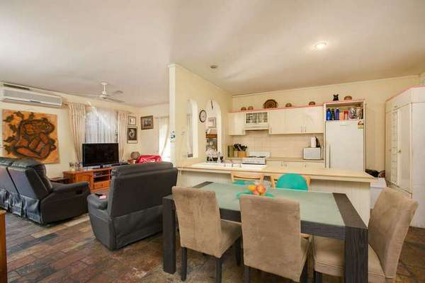 25 Melia Close, Mount Sheridan - Thumbnail 4