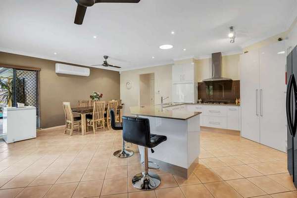 16 Bromley Close, Mount Sheridan - Thumbnail 8