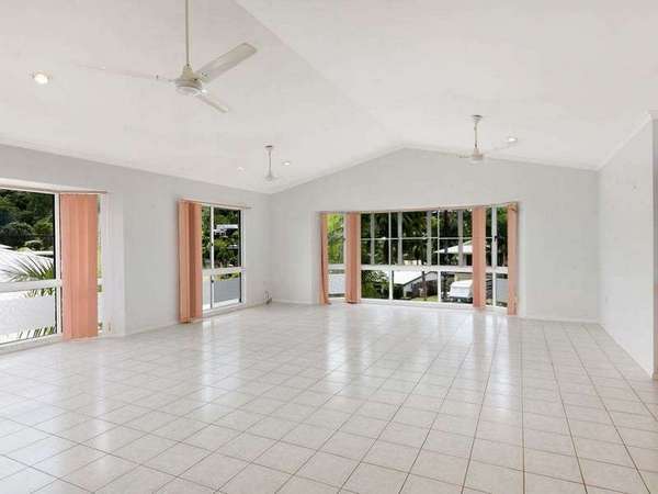 10 Pheasant Street, Bayview Heights - Thumbnail 2