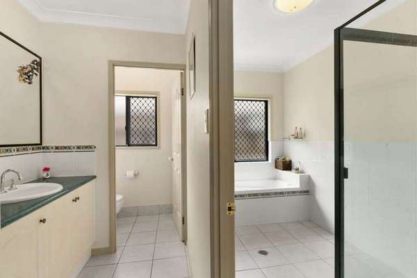20 Scarlet Close, Mount Sheridan - Thumbnail 8