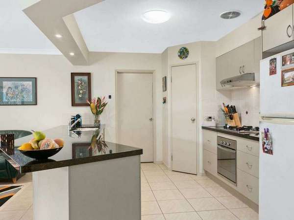 14 Alpinia Terrace, Mount Sheridan - Thumbnail 3