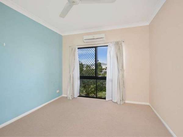 22 Coolamon Terrace, Mount Sheridan - Thumbnail 7