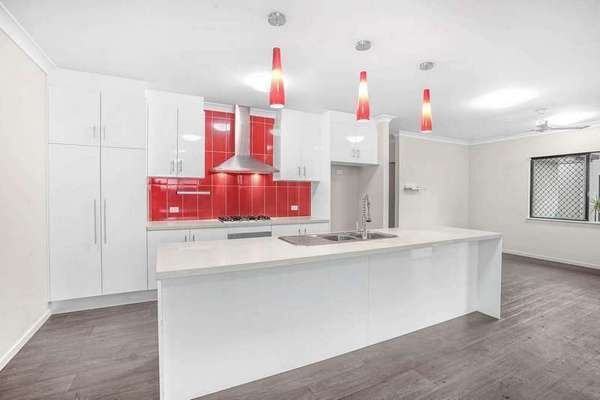 131 Fitzmaurice Drive, Bentley Park - Thumbnail 2