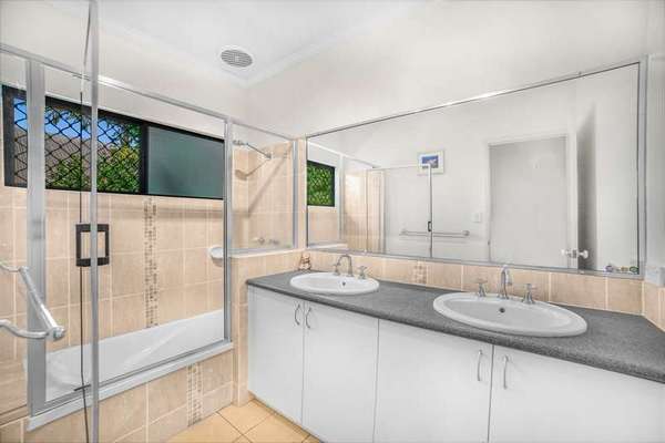 14 Coolamon Terrace, Mount Sheridan - Thumbnail 8