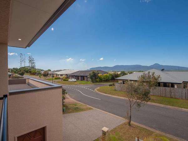 13 Alderman Street, Mount Sheridan - Thumbnail 3